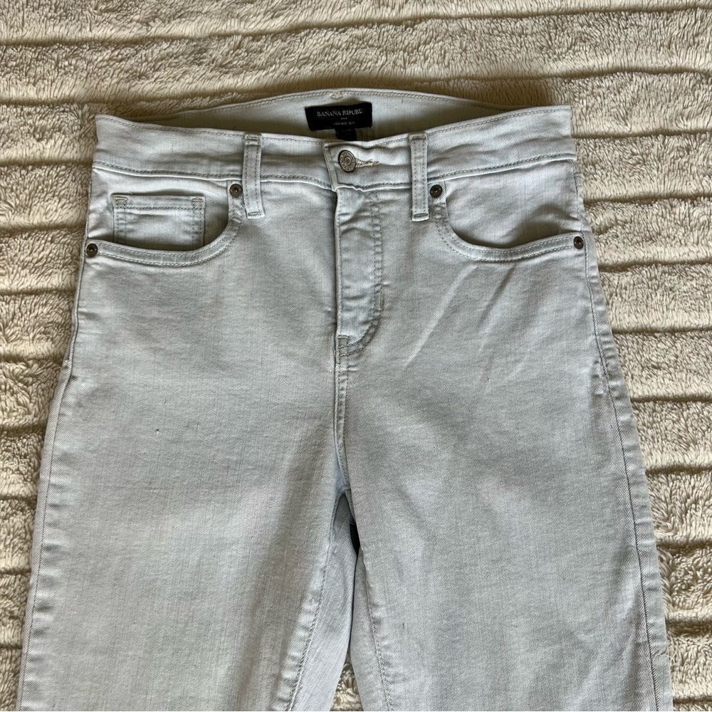 NWOT Banana Republic High Rise Light Wash Slim Jeans - Picture 2 of 9